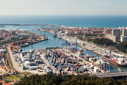 YILPORT LEIXÕES SOMA MAIS 12 000 TEU