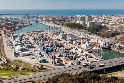 TCL DE NOVO ACIMA DOS 3.000 TEU/DIA
