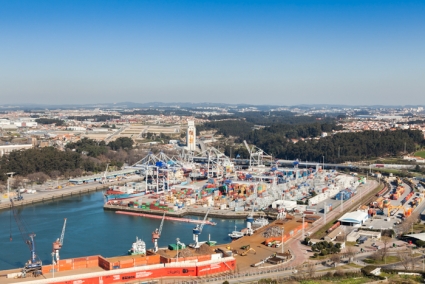 YILPORT LEIXÕES REFORÇA LIERANÇA NACIONAL
