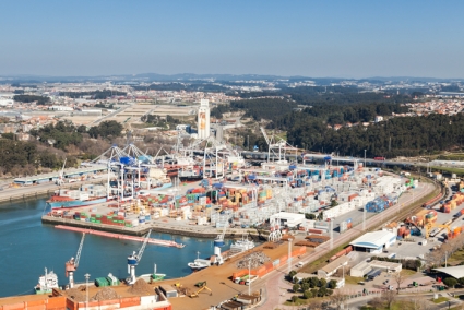 TCL SOMA 48.584 TEU NO MÊS DE JANEIRO