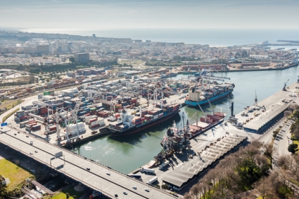 TCL RECEBEU 24 NAVIOS NA SEMANA N.º 49