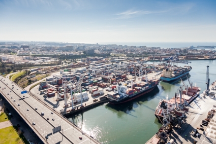 MAIS UM DIA ACIMA DOS 4000 TEU