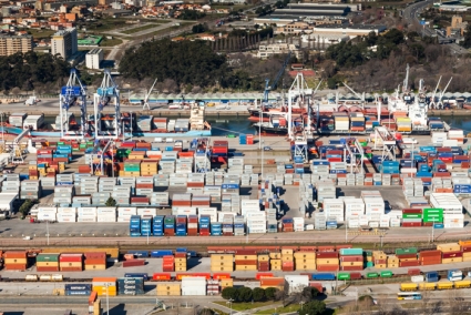 MAIS UM DIA ACIMA DOS 2.600 TEU