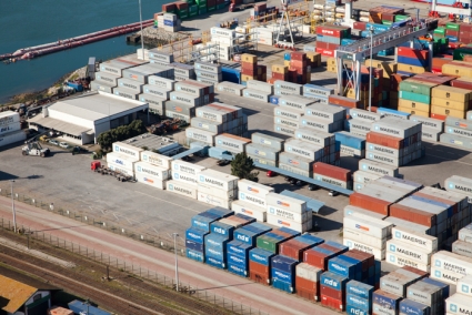 YILPORT LEIXÕES ACIMA DOS 3500 TEU/DIA