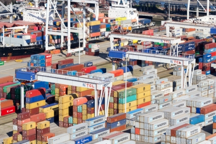 YILPORT LEIXÕES VOLTA A “AMEAÇAR” OS 3.000 TEU DIÁRIOS