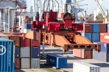 16 NAVIOS RENDERAM QUASE 10 MIL TEU
