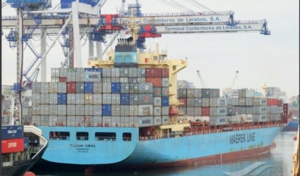 “MAERSK JUBAIL” MOVIMENTOU MAIS DE 2.200 TEU