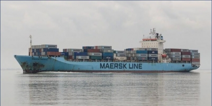 “MAERSK PATRAS” MOVIMENTOU MAIS DE 2300 TEU