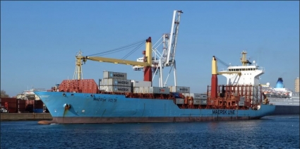 “MAERSK VOLTA” MOVIMENTOU MAIS DE 2.600 TEU