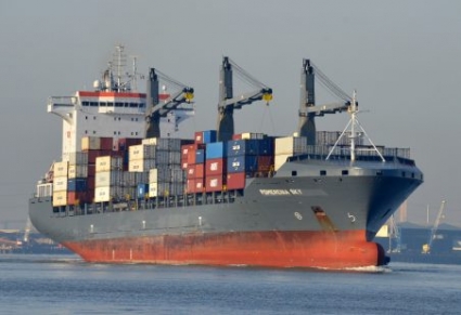 "POMERENIA SKY" ABOVE THE 2,200 TEU