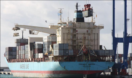 “TASINGE MAERSK” ACIMA DOS 2.000 TEU
